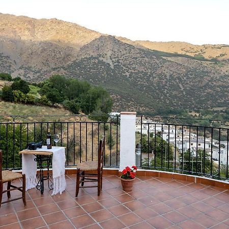 Casa Rural El Fuerte De Atabuey Trevélez المظهر الخارجي الصورة