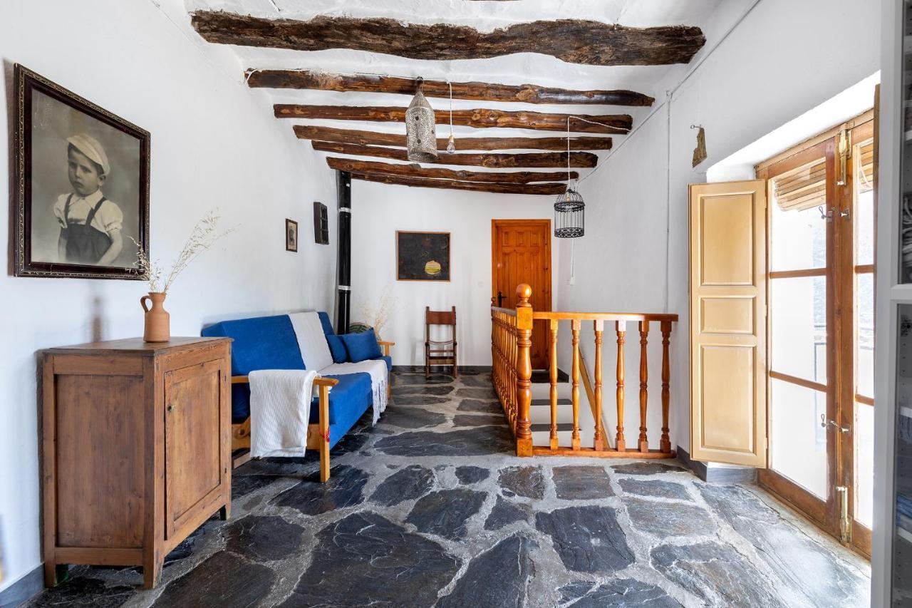 Casa Rural El Fuerte De Atabuey Trevélez المظهر الخارجي الصورة