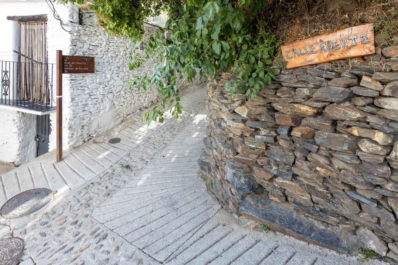 Casa Rural El Fuerte De Atabuey Trevélez المظهر الخارجي الصورة