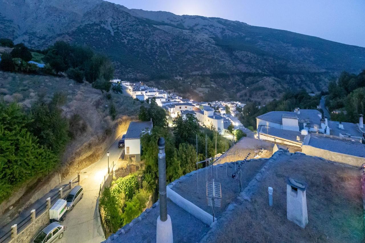 Casa Rural El Fuerte De Atabuey Trevélez المظهر الخارجي الصورة